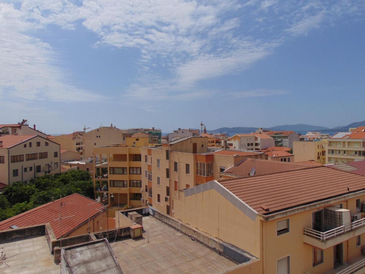 Little Sunshine Apartment Алгеро Екстериор снимка